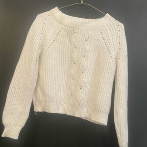 Sold**Women's White Cable Knit Sweater
